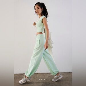 FP MVMT Hot Shot Crossover Set Pistachio Size Small